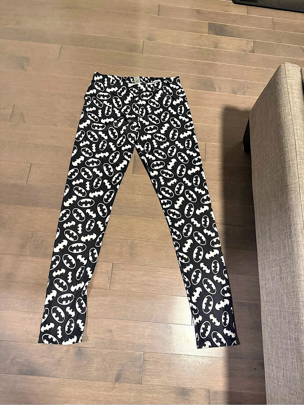Batman Graphic Leggings in Black & White Size Medium new